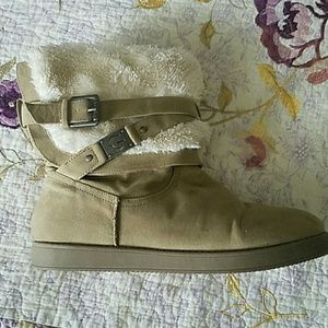 G by Guess winter boots